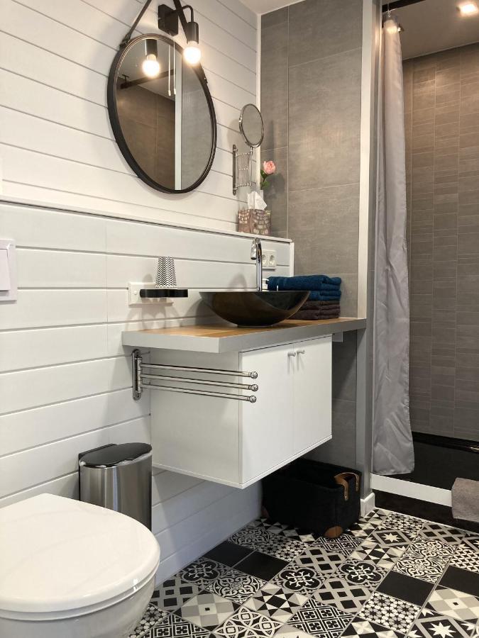 Living At Saarpartments - Adultsonly - Business & Holiday Homes With Kitchen For Long- And Short Term Stay, 3 Min To St Johanner Markt And Points Of Interest Saarbrücken Exteriör bild